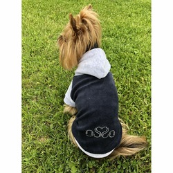 Толстовка с капюшоном OSSO-fashion для собак любого возраста миниатюрных мелких и средних пород из велюра цвета графита - р. 22