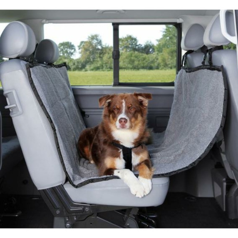 подстилка trixie для собак автомобильная 1 40х1 45 см нейлоновая серо бежевая Автомобильная подстилка Trixie для собак 1,45х1,6 м серо-черного цвета