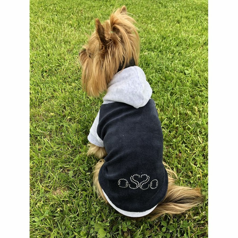 Толстовка с капюшоном OSSO-fashion для собак любого возраста миниатюрных мелких и средних пород из велюра цвета графита - р. 32