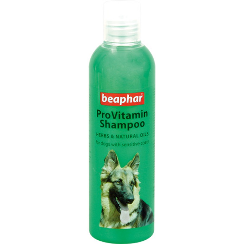 Шампунь Beaphar Pro Vit для собак с чувствительной кожей с травами - 250 мл